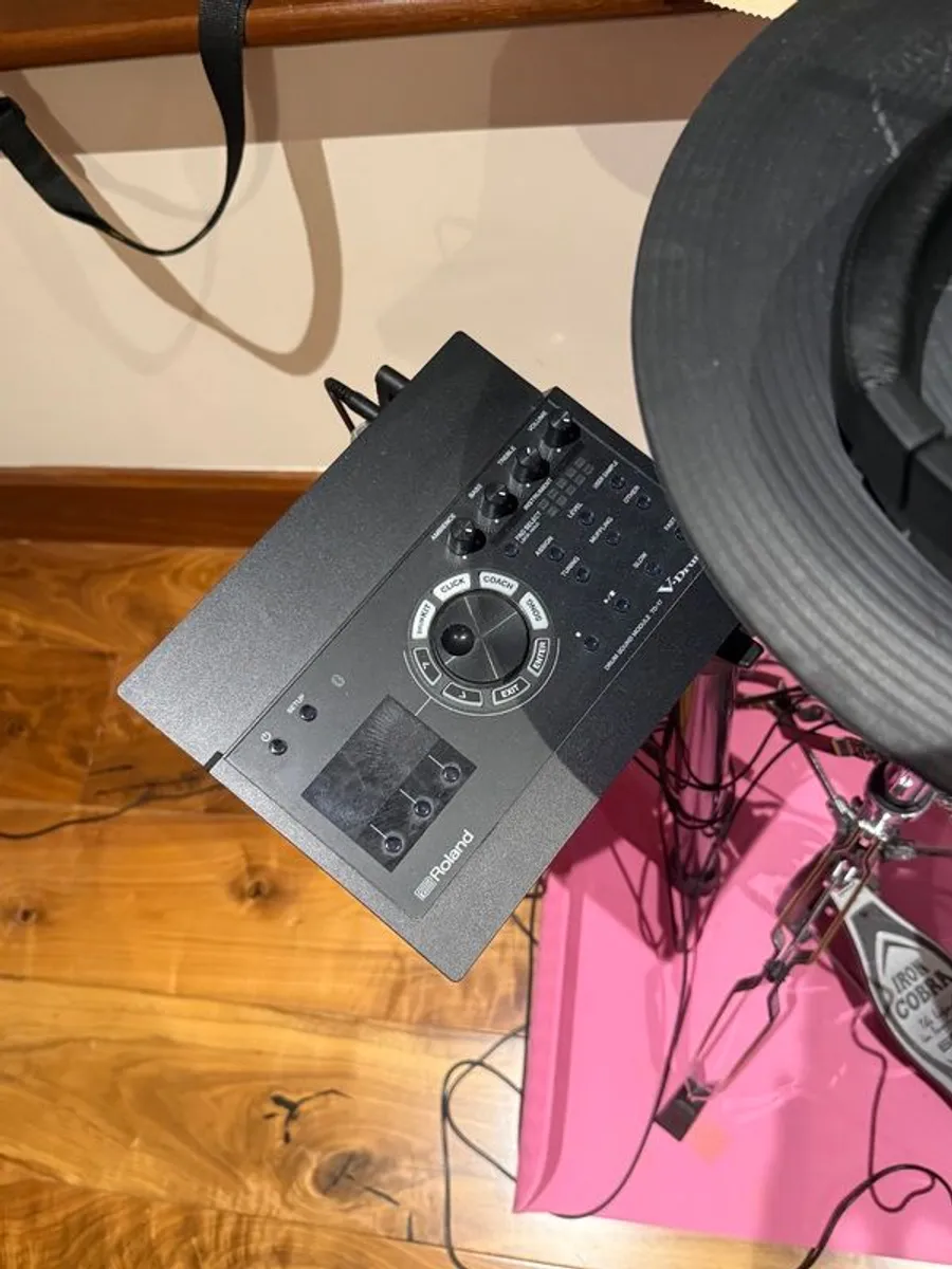 Roland TD17 Electric Drum Kit - Image 2
