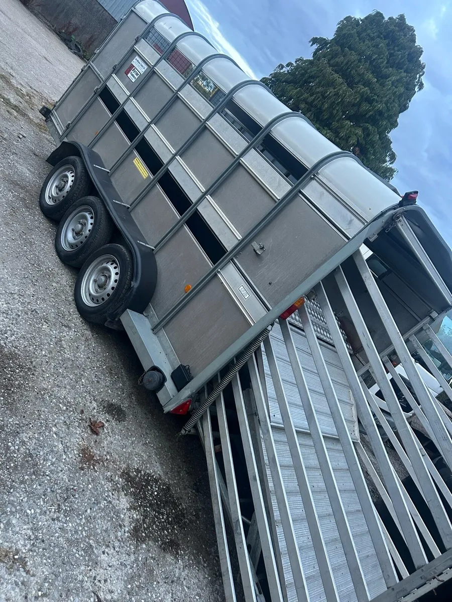Livestock trailer - Image 1