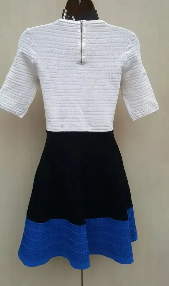 Karen Millen Black, Blue and White Knit Dress - Image 4
