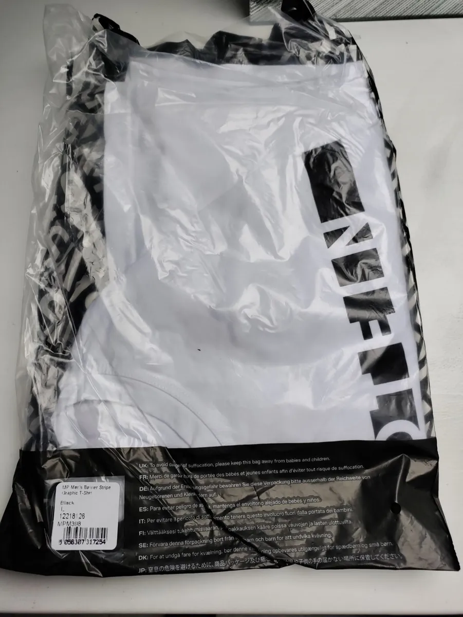 MyProtein T shirt L New - Image 4