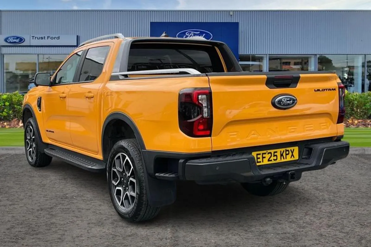 Ford Ranger Wildtrak AUTO 3.0 EcoBlue V6 240ps 4x4 - Image 2