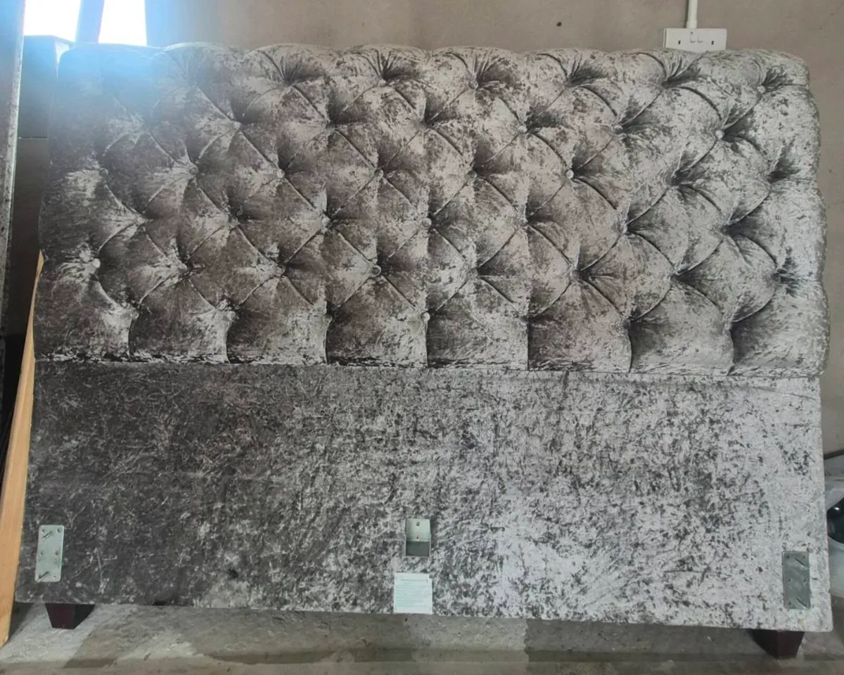 King size bed - Image 2