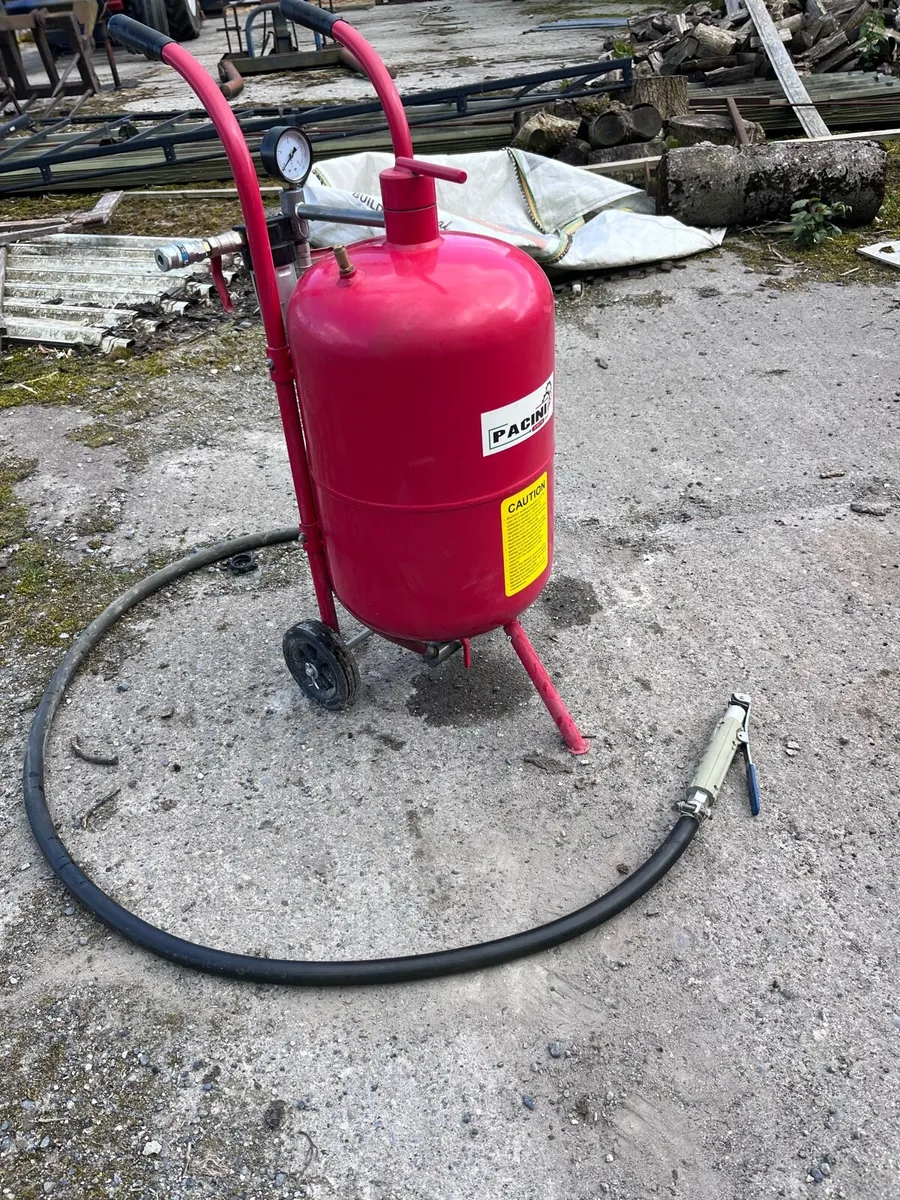 Sandblasting pot - Image 3