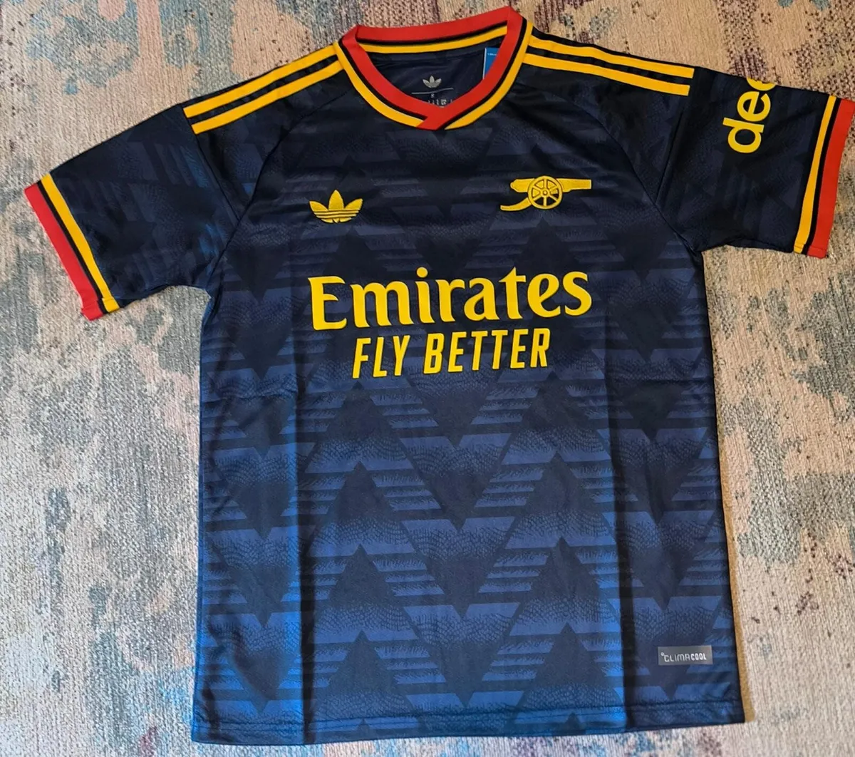 Arsenal home and away jersey 26/27 - Image 1