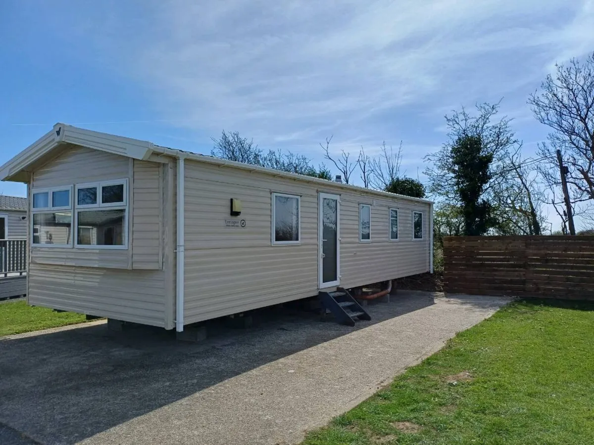 Mobile Home For Sale on site Hook Peninsula - Image 1