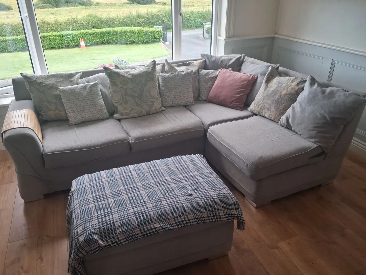 Sofa Corner unit Quick sale reasonable offer consi