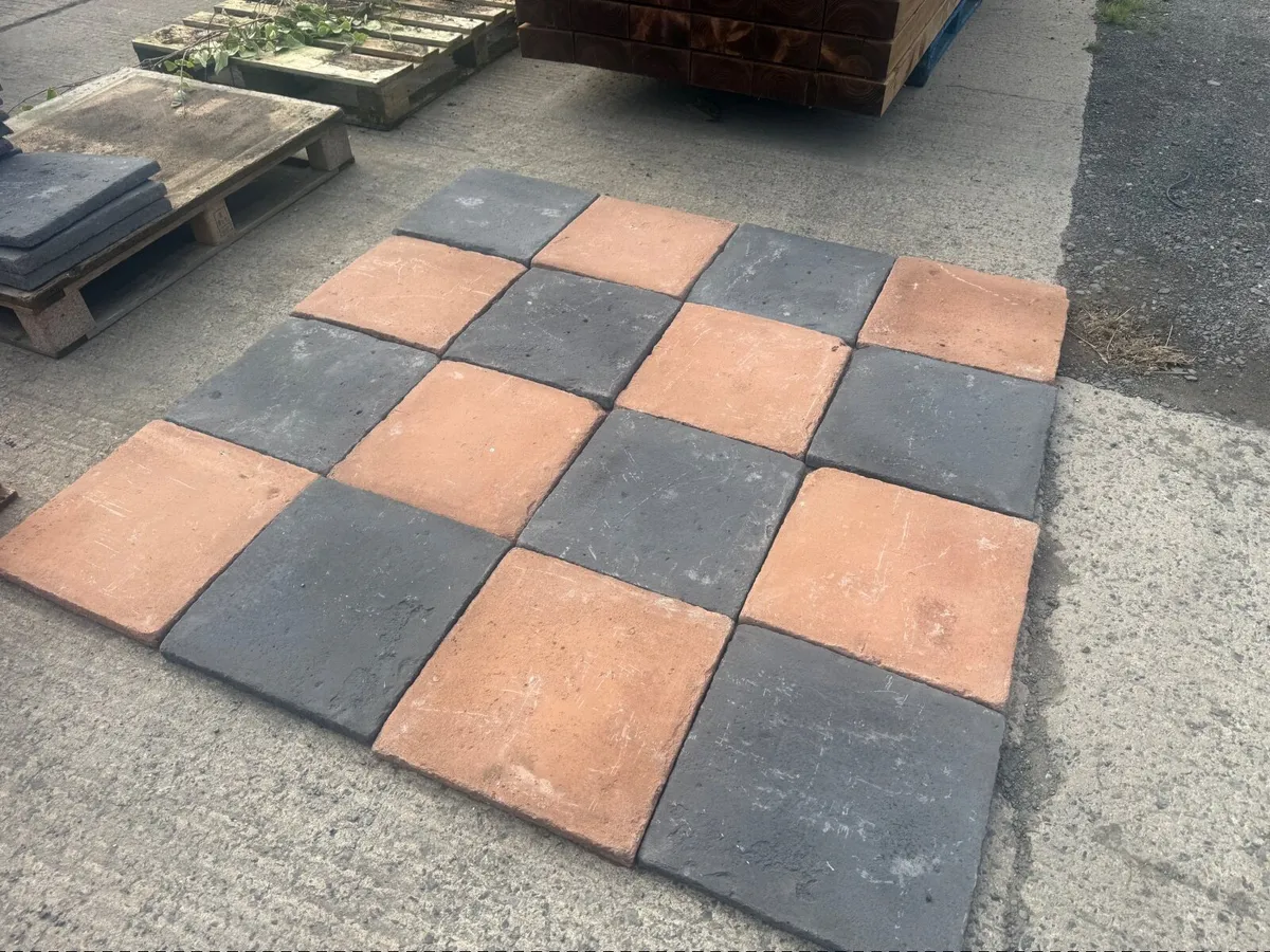 14  Meters terracotta and slate chequered paving. - Image 2