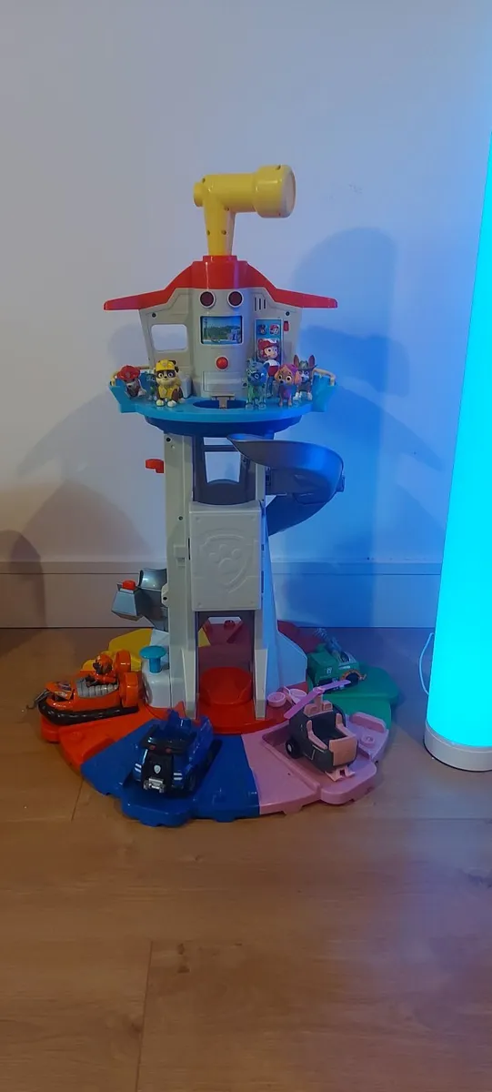Paw patrol lookout tower - Image 1