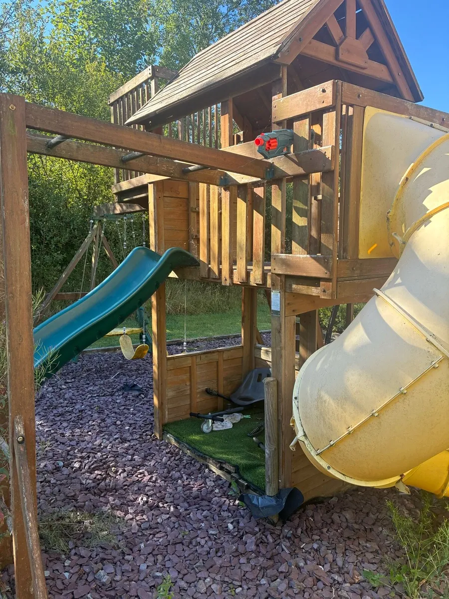 Swing set