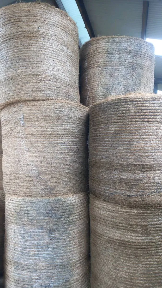 Quality Square and Round Bales of Hay - Image 4