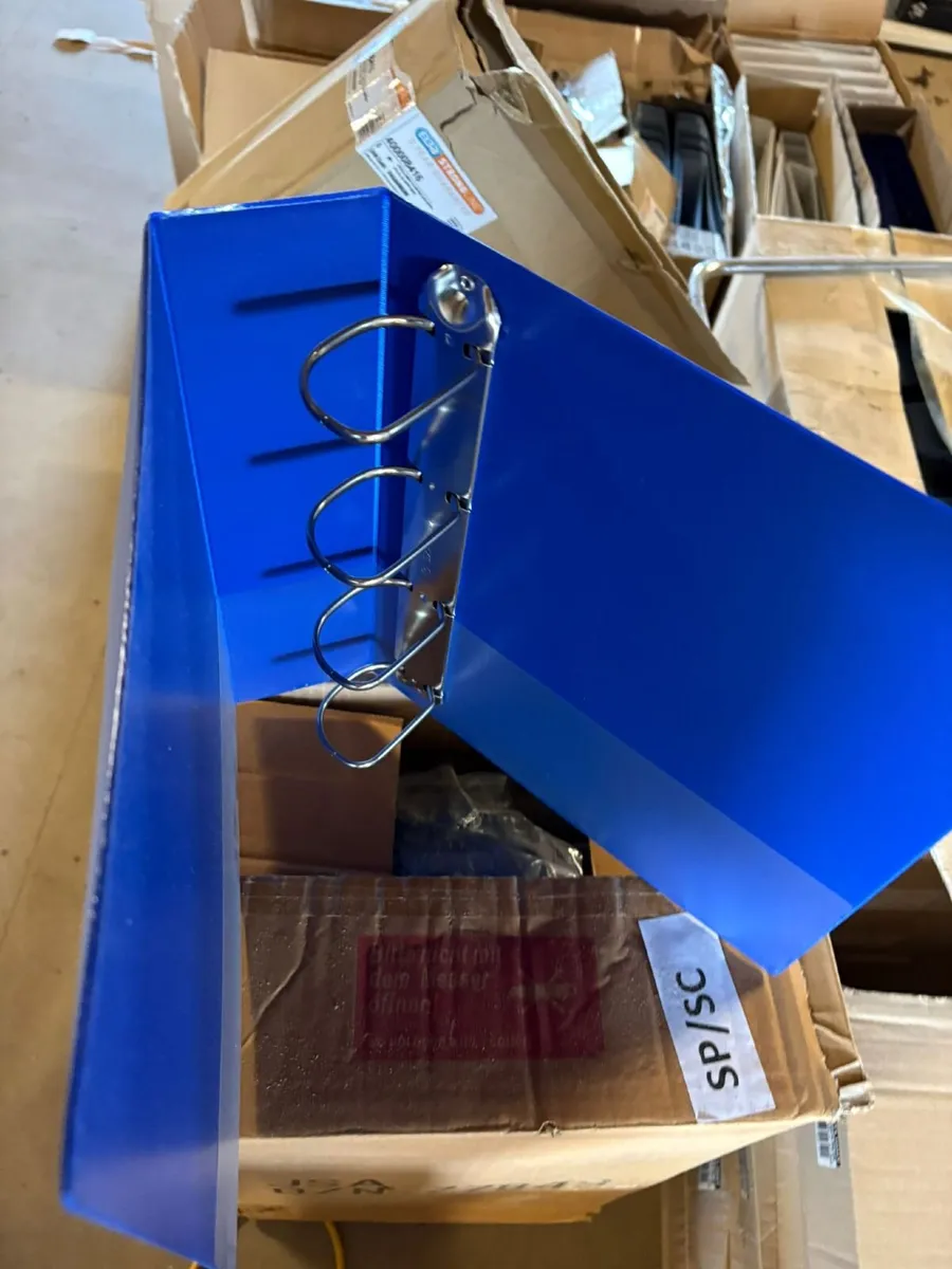 Job lot 40 A4 D-ring binders -Large Spine -£20+VAT - Image 1