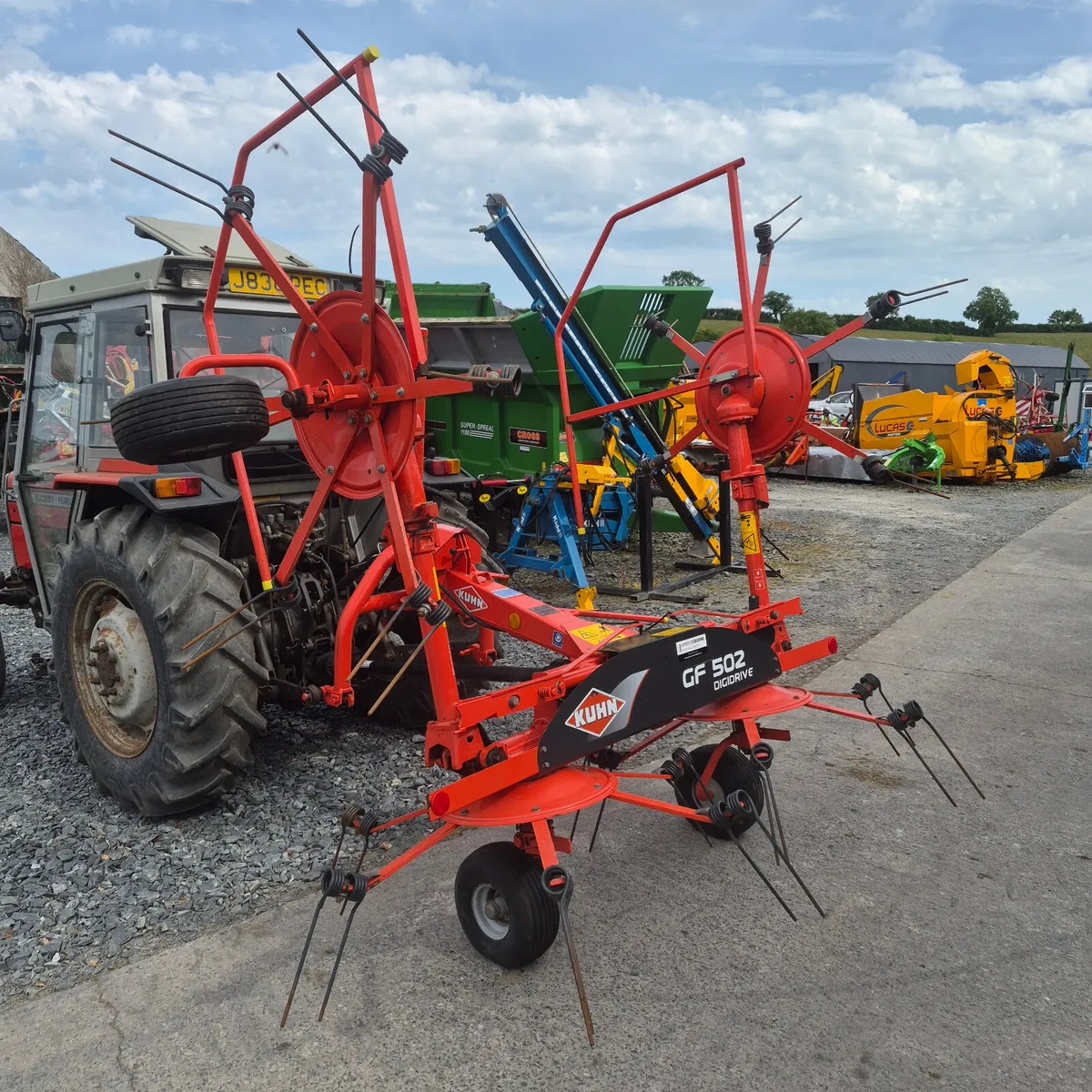 Kuhn GF502 Digidrive Tedder - Image 2