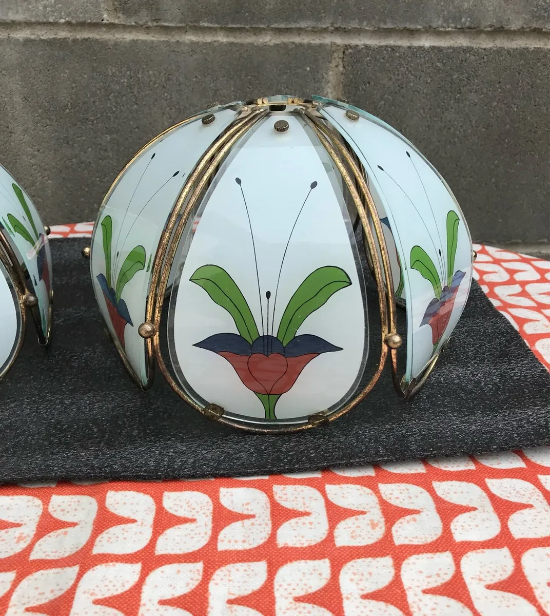 2 Matching Glass Lampshades - Image 2