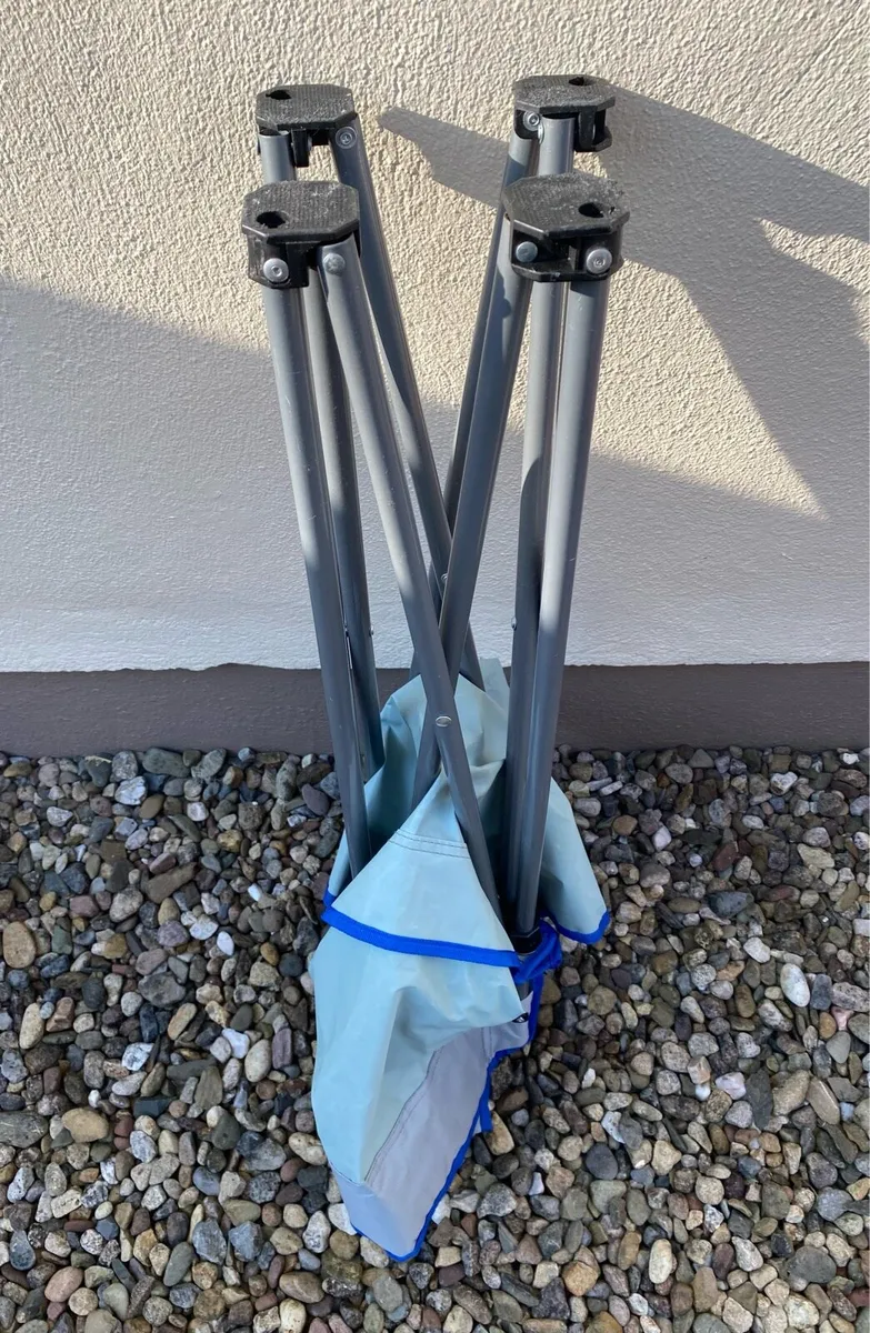 Brand New Camping chair / Sports chair with cup ho - Image 2