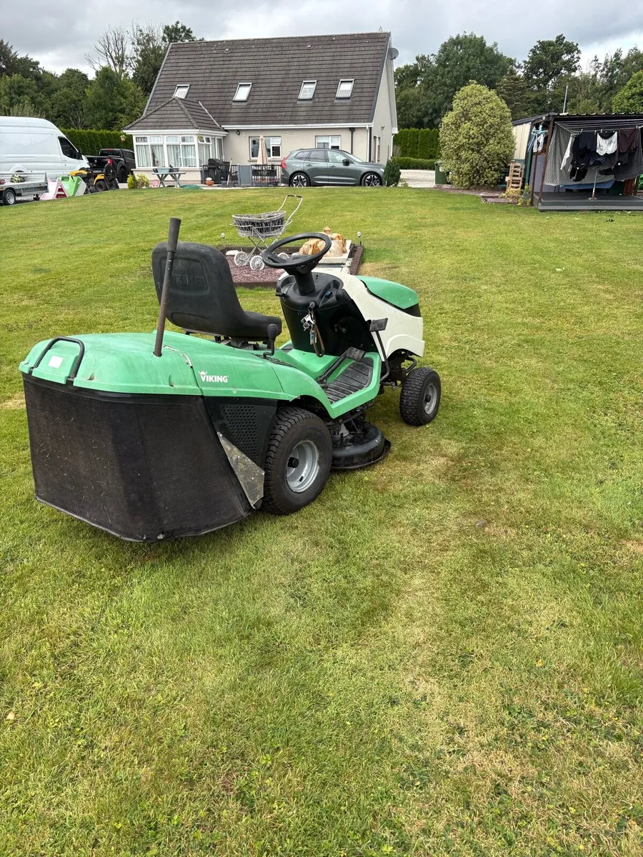 Viking ride on mower - Image 4