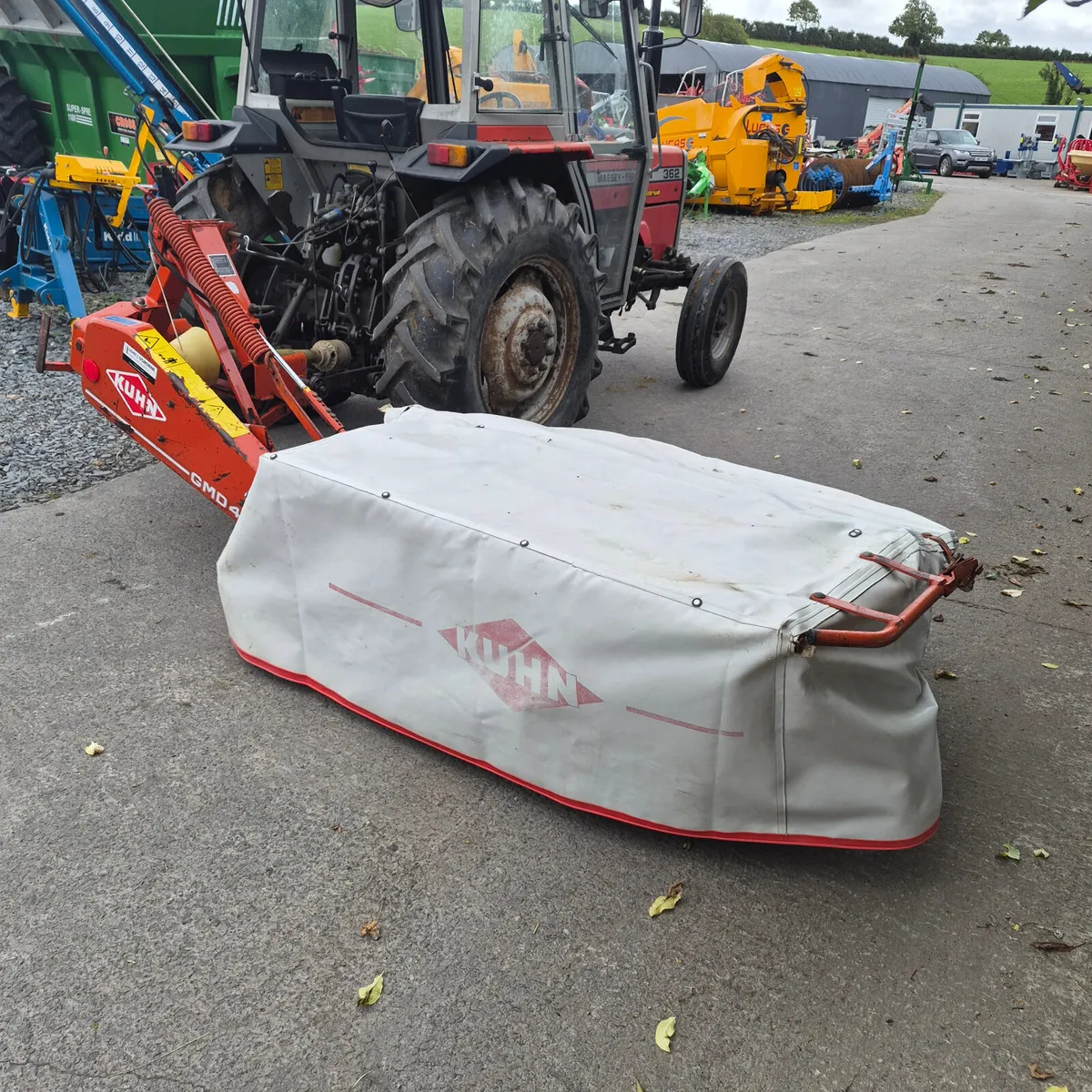 Kuhn GMD400 Mower - Image 1