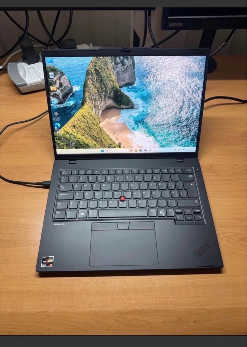 Lenovo Thinkpad Ryzen 5 pro 16/256