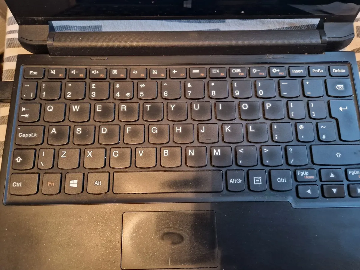 Lenovo Ideapad Laptop, N2840 2.16GHz, 4GB RAM - Image 3