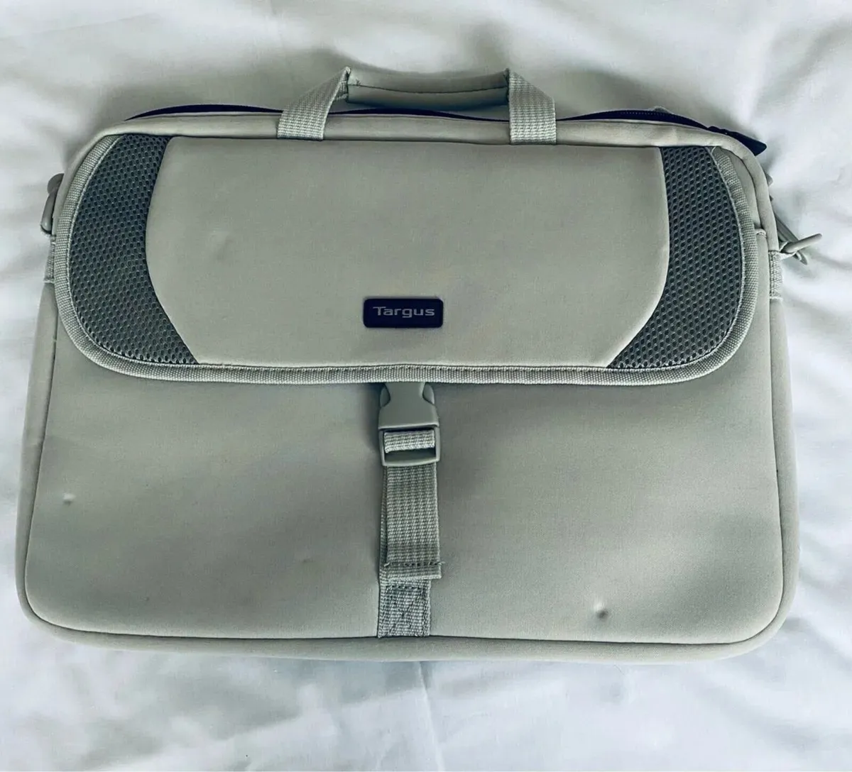 NEW Targus Laptop Bag for 15.6 inch Laptops - Image 1