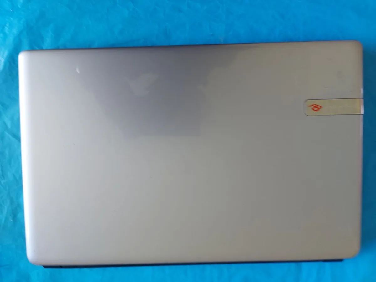 PackardBell 15.6 inch Laptop, 4GB Ram, 300GB HDD, - Image 2