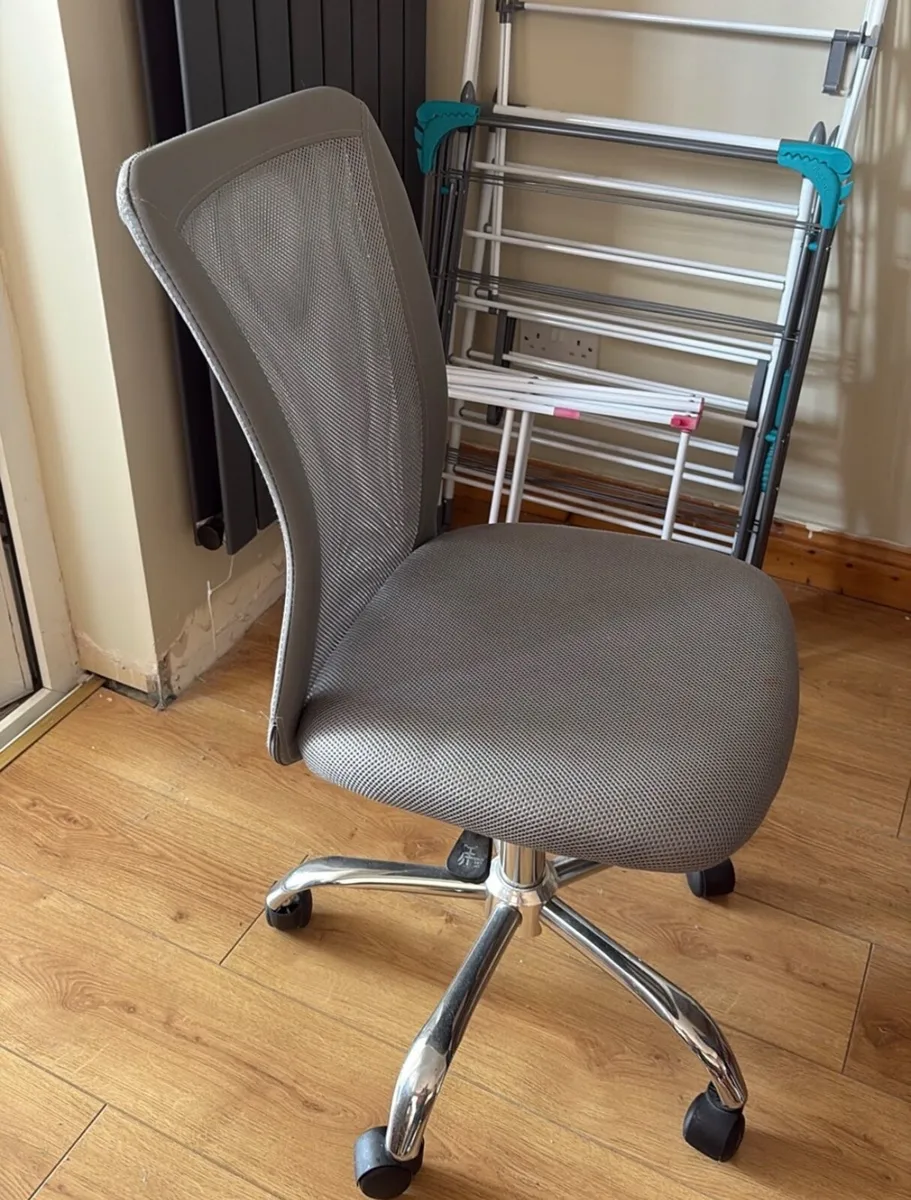 Office furniture - Image 4