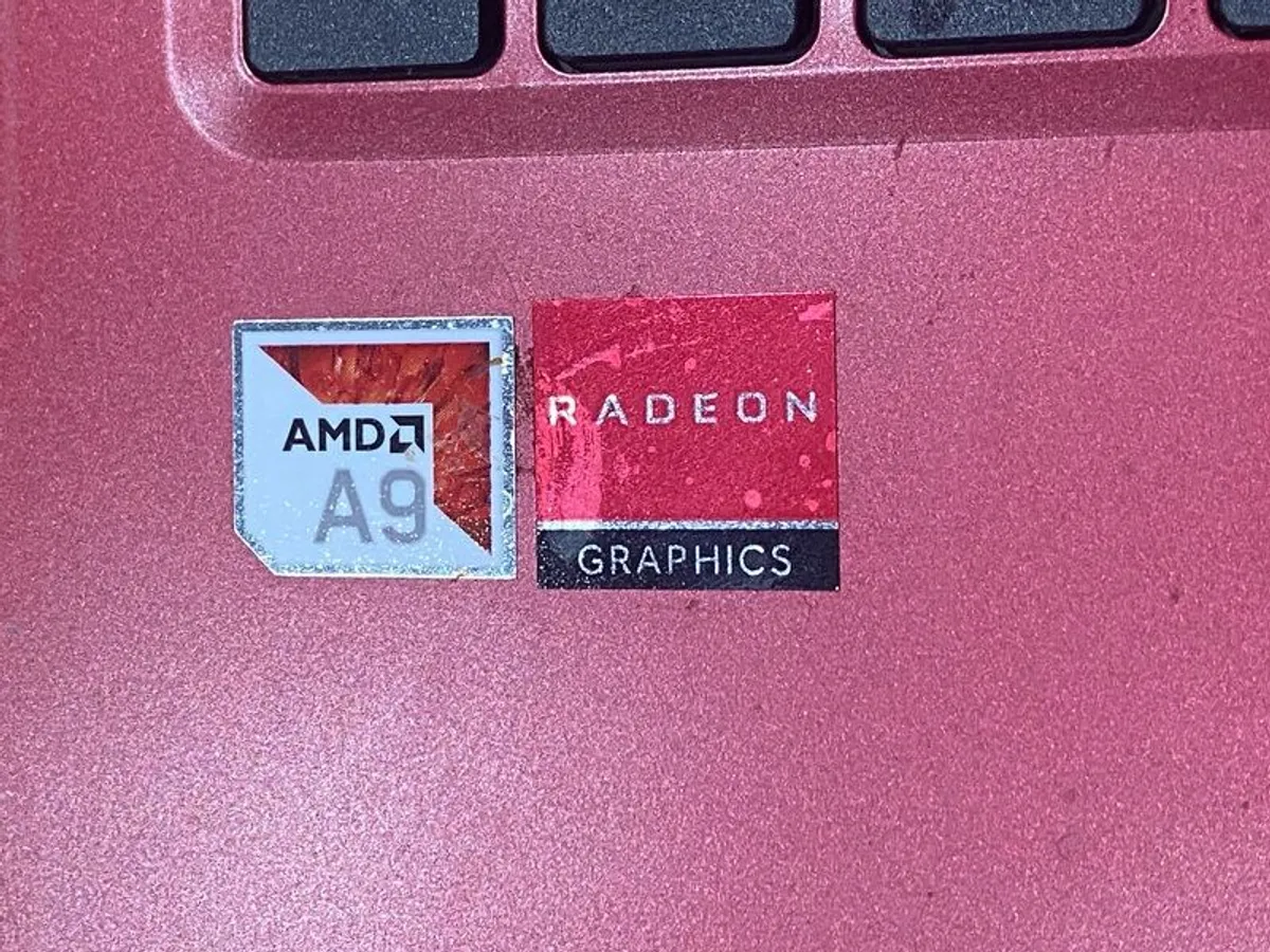 Acer Aspire 3 15.6in AMD A9 8GB 1TB Laptop - Image 2