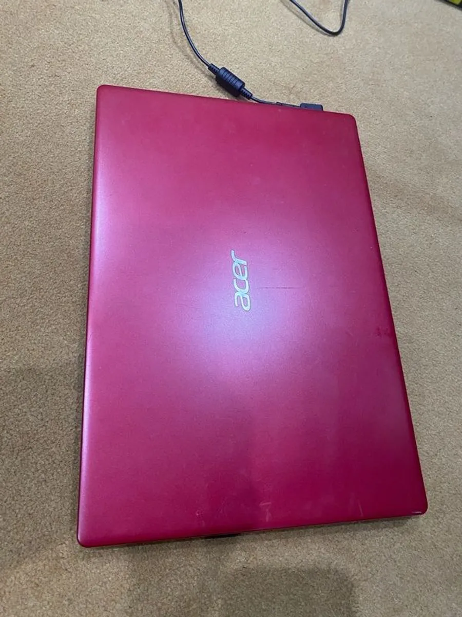 Acer Aspire 3 15.6in AMD A9 8GB 1TB Laptop - Image 4