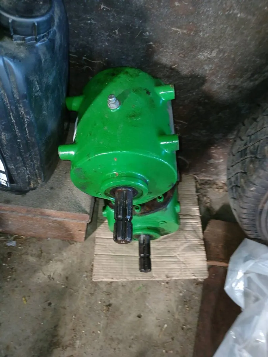 John deere - Image 2