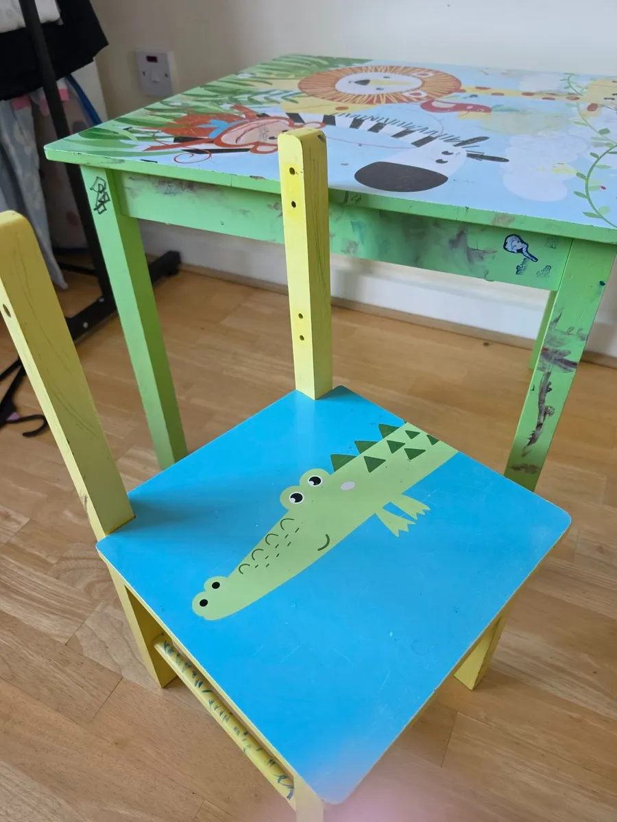 Kids table - Image 4