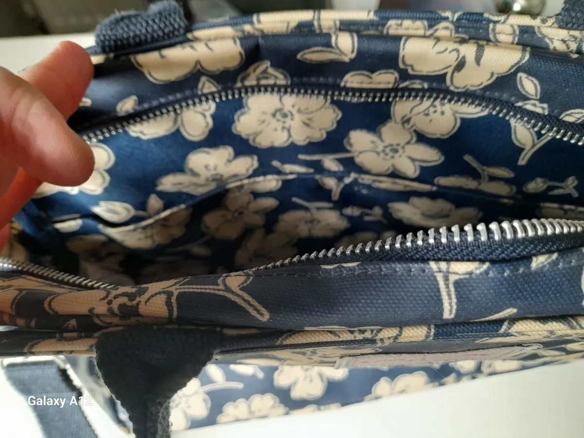 Cath kidston handbag - Image 4