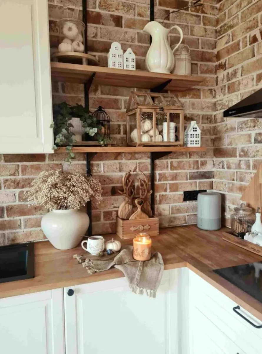 XVIII Century Reclaimed Brick Slips - Image 2