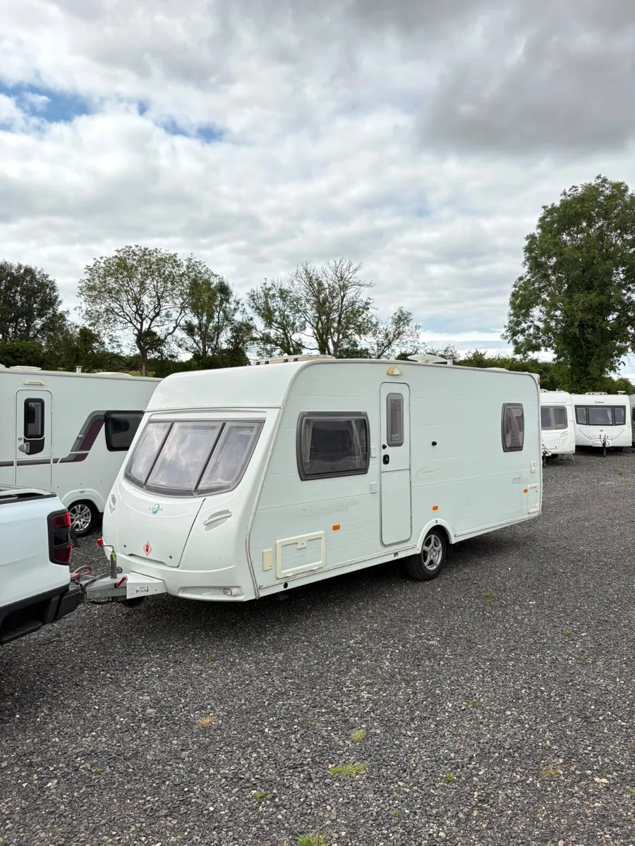 MINT Lunar 4 Berth Lightweight Caravan - Image 1