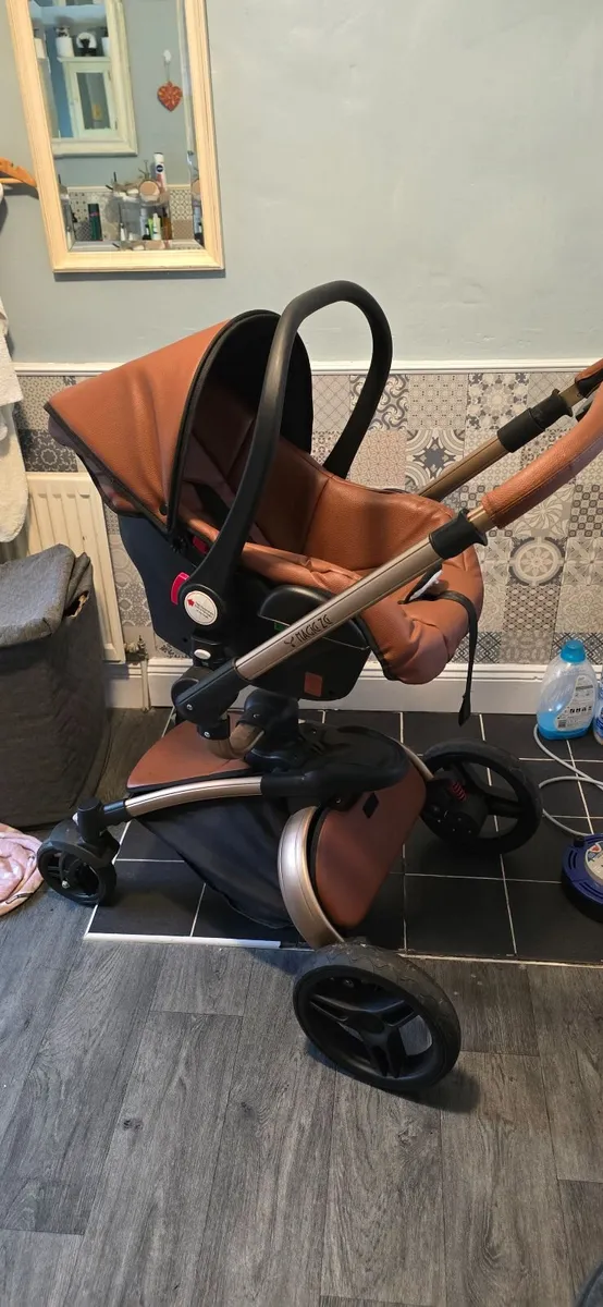 Travel system - Image 1