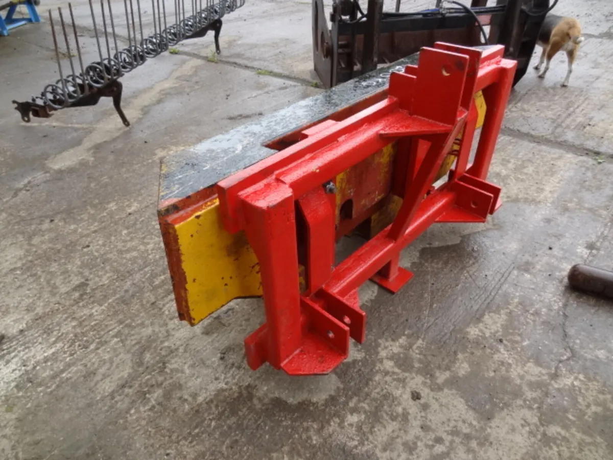 1200KG Tractor Weight - Image 3
