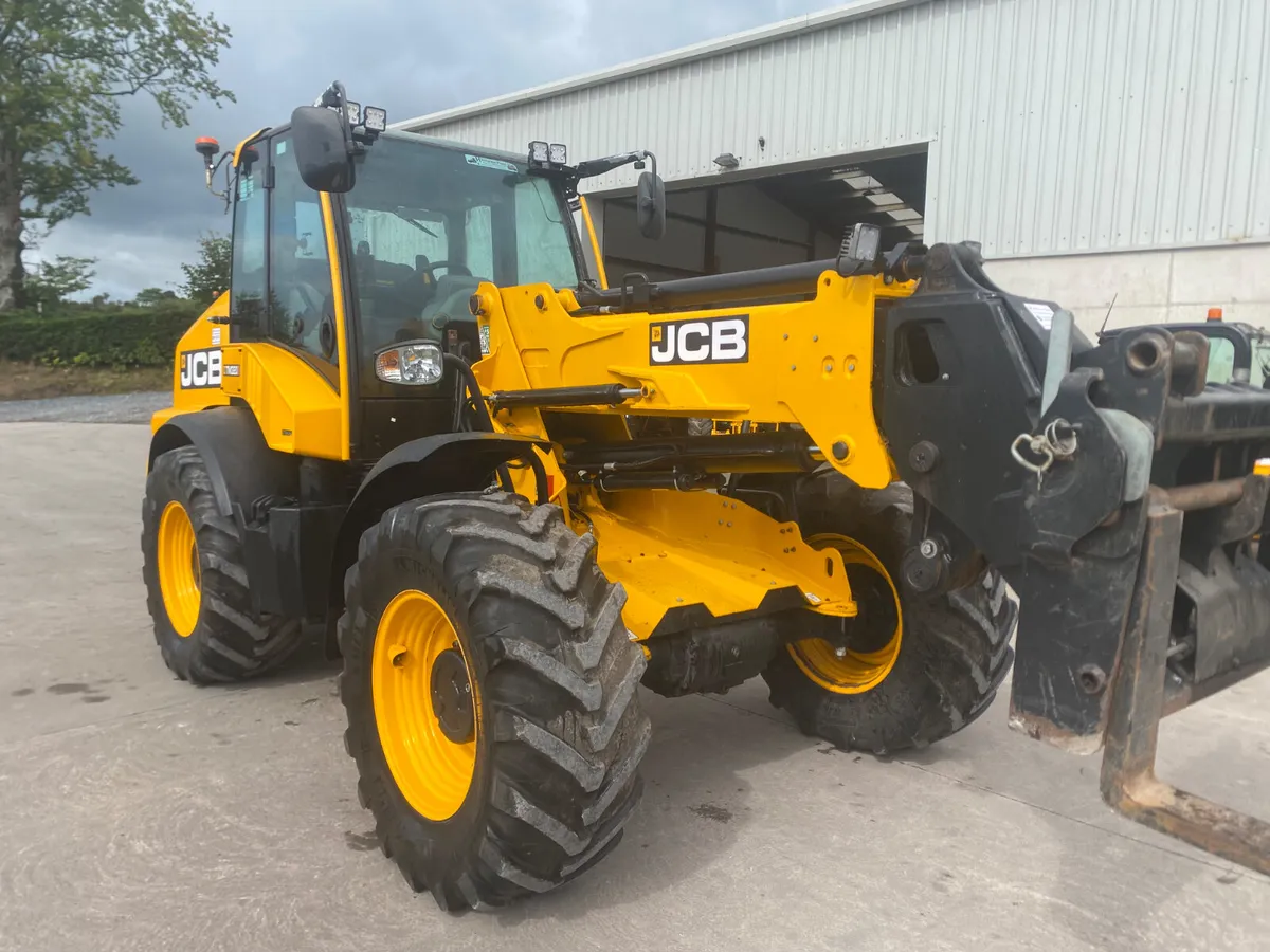 2022 JCB TM320s - Image 2