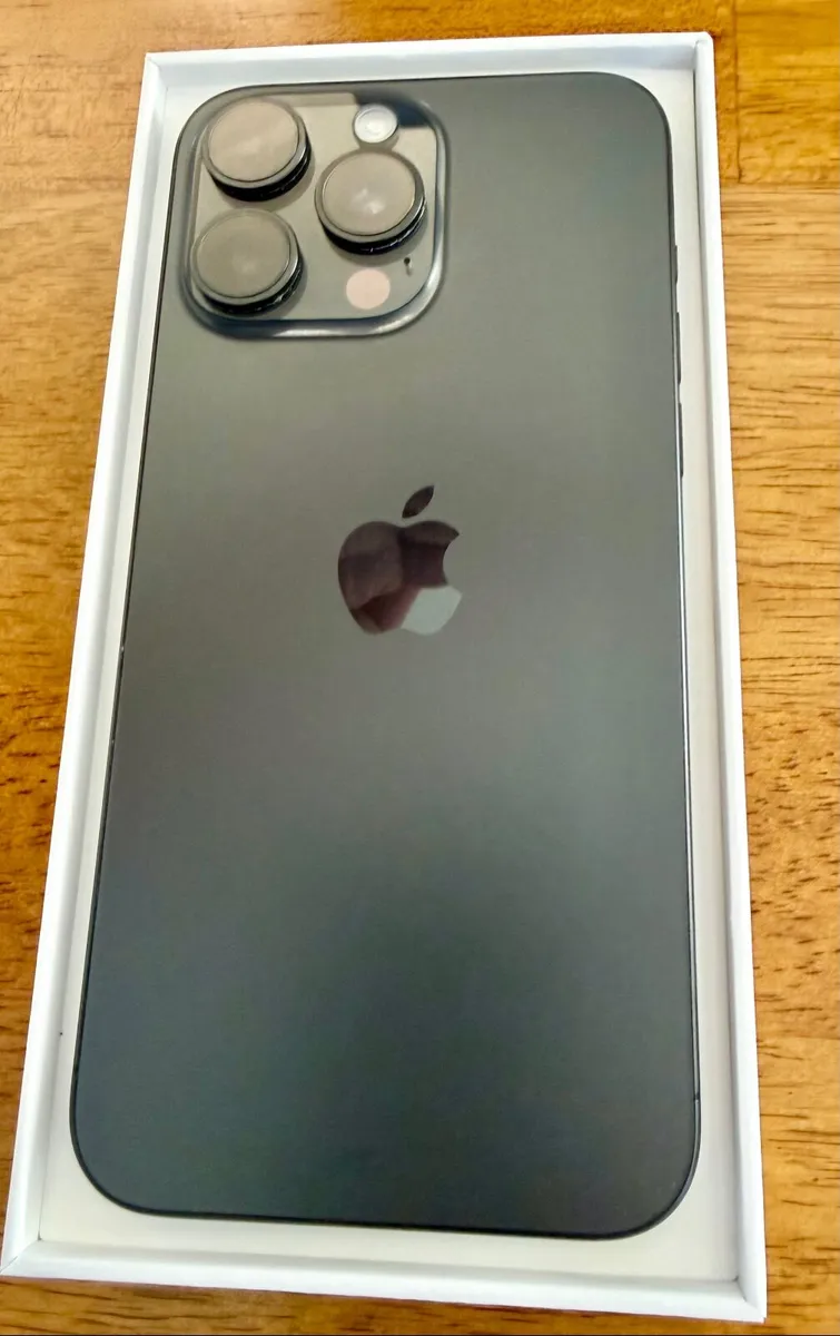 Apple iPhone 15 Pro Max – 256GB – Unlocked - Image 1