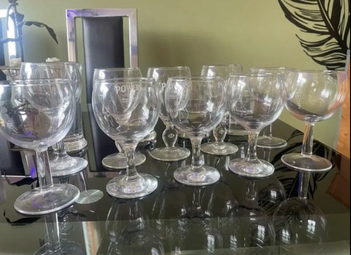 Glasses and cups - Image 1
