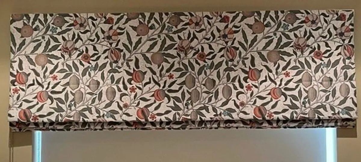 Roman Blind - Image 1