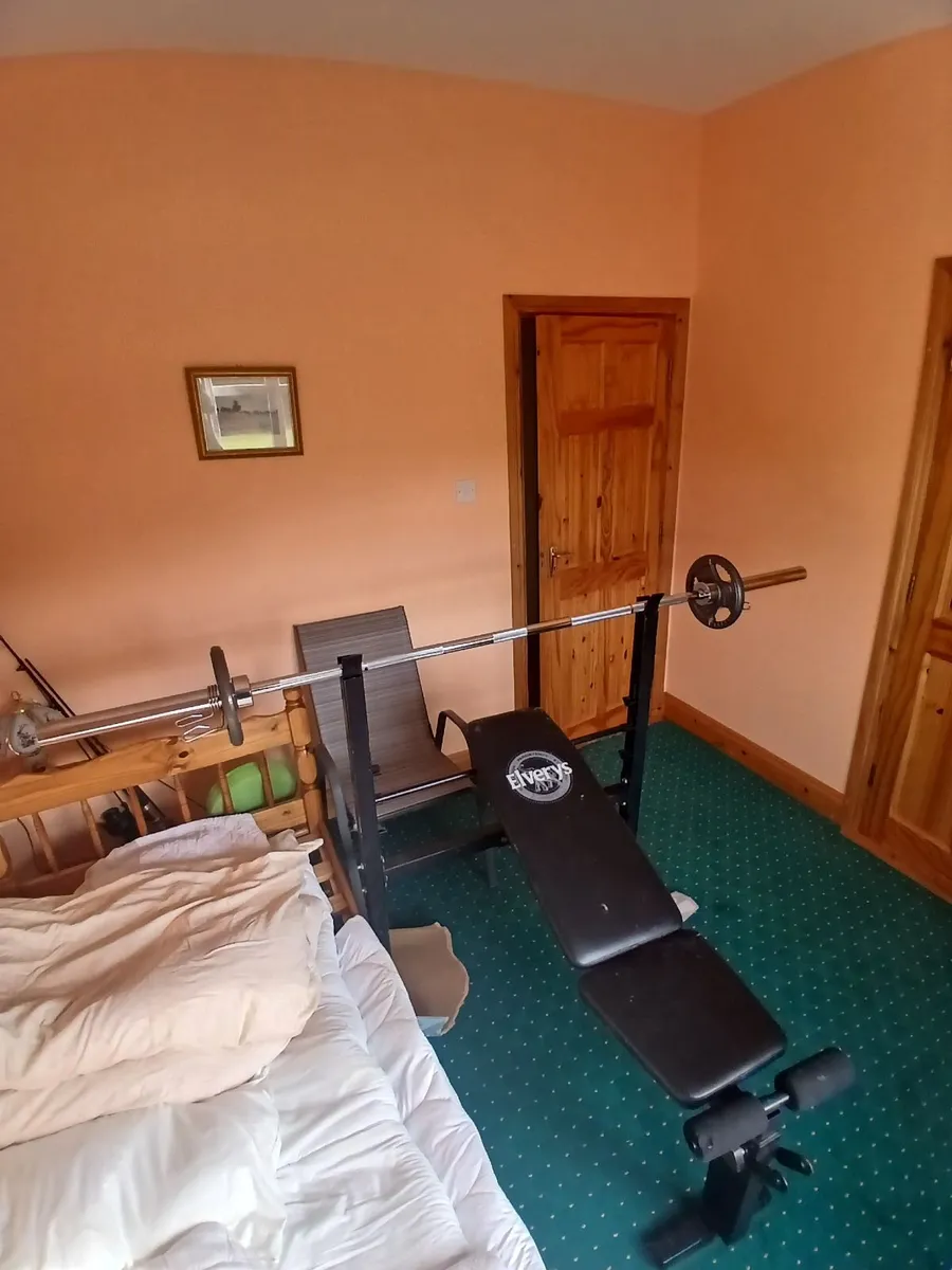Olympic barbell bench press - Image 1