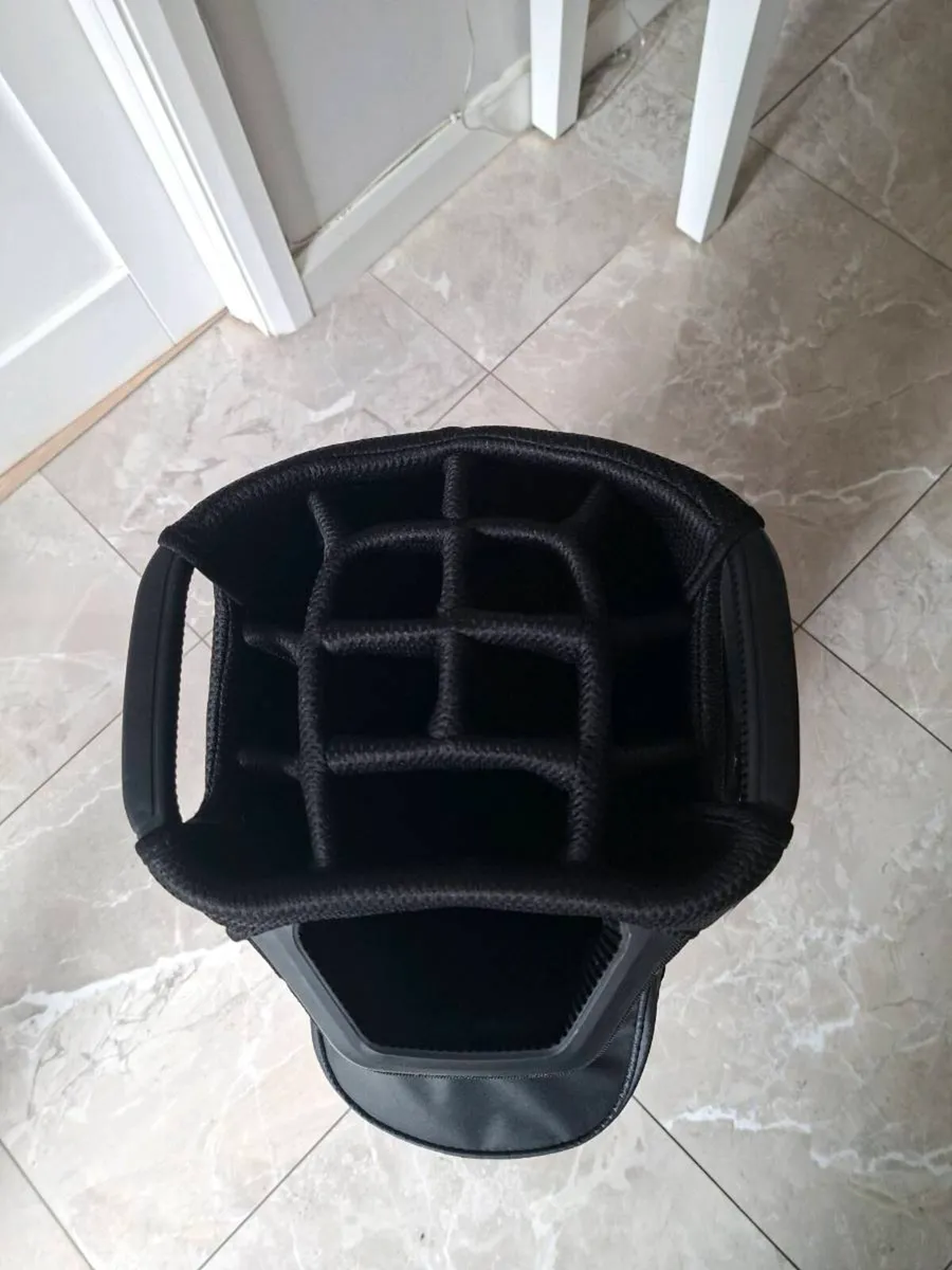 SRIXON weatherproof golf bag - Image 4