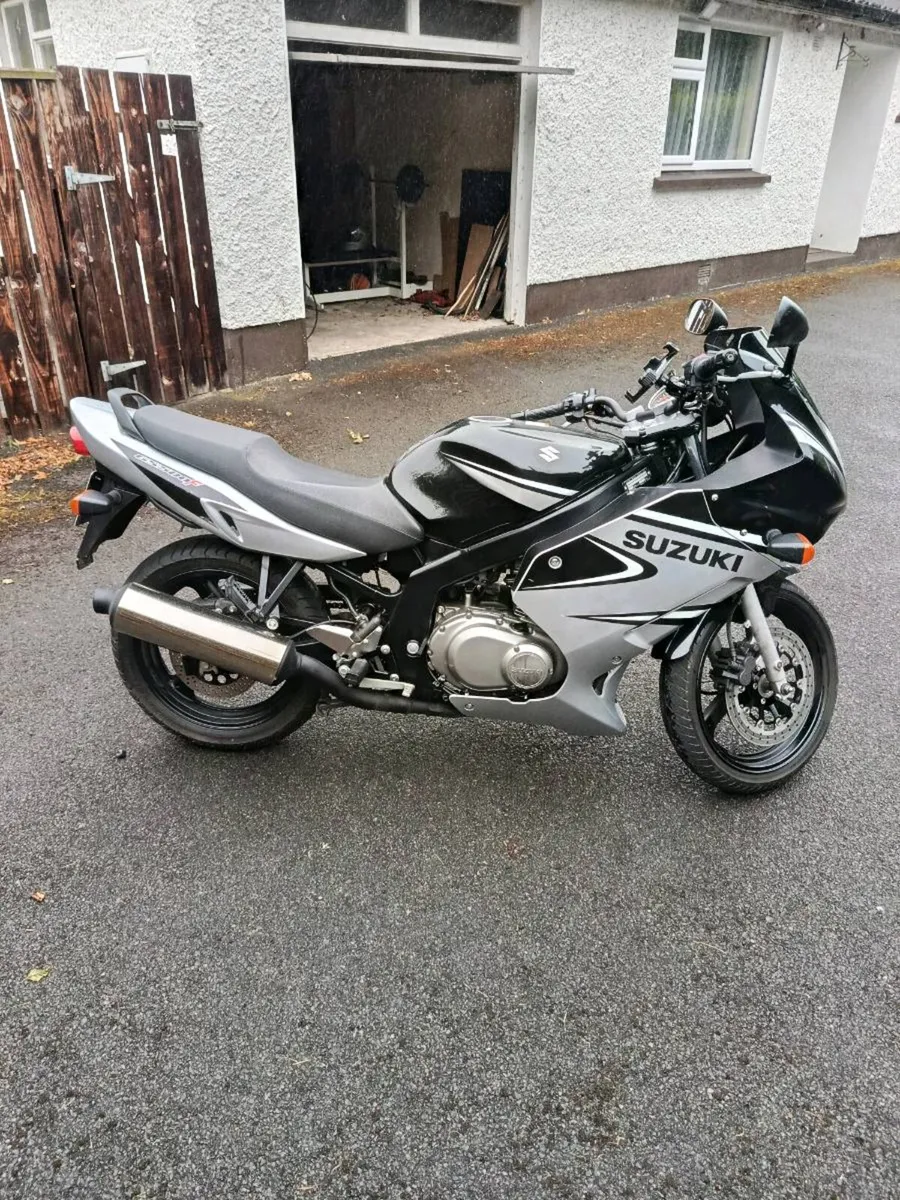 Suzuki GS 500F - Image 1