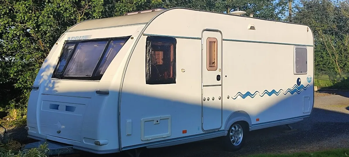 Caravan - Image 2