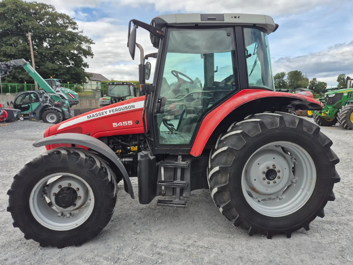 Massey Ferguson 5455 2005 - Image 3