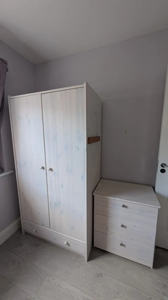 Children Bedroom Furniture Set (Bunk Bed, Desk, Wardrobe & Drawers) - Image 2