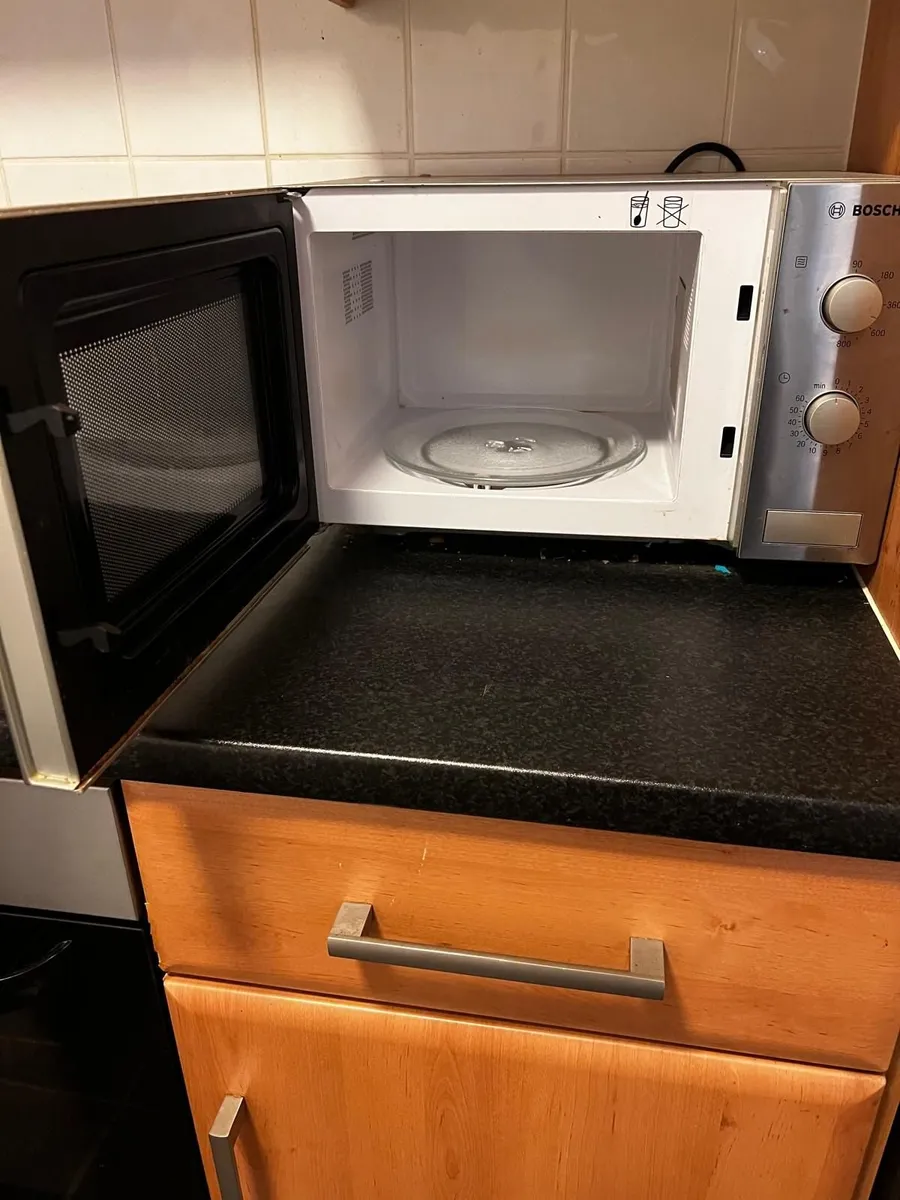 Bosch Microwave - Image 3