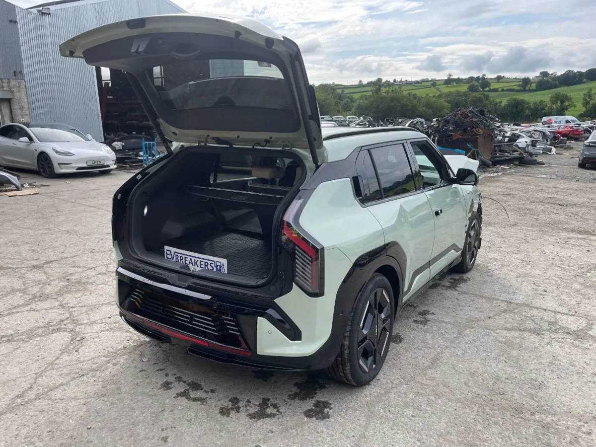 KIA EV3 FOR BREAKING - Image 4