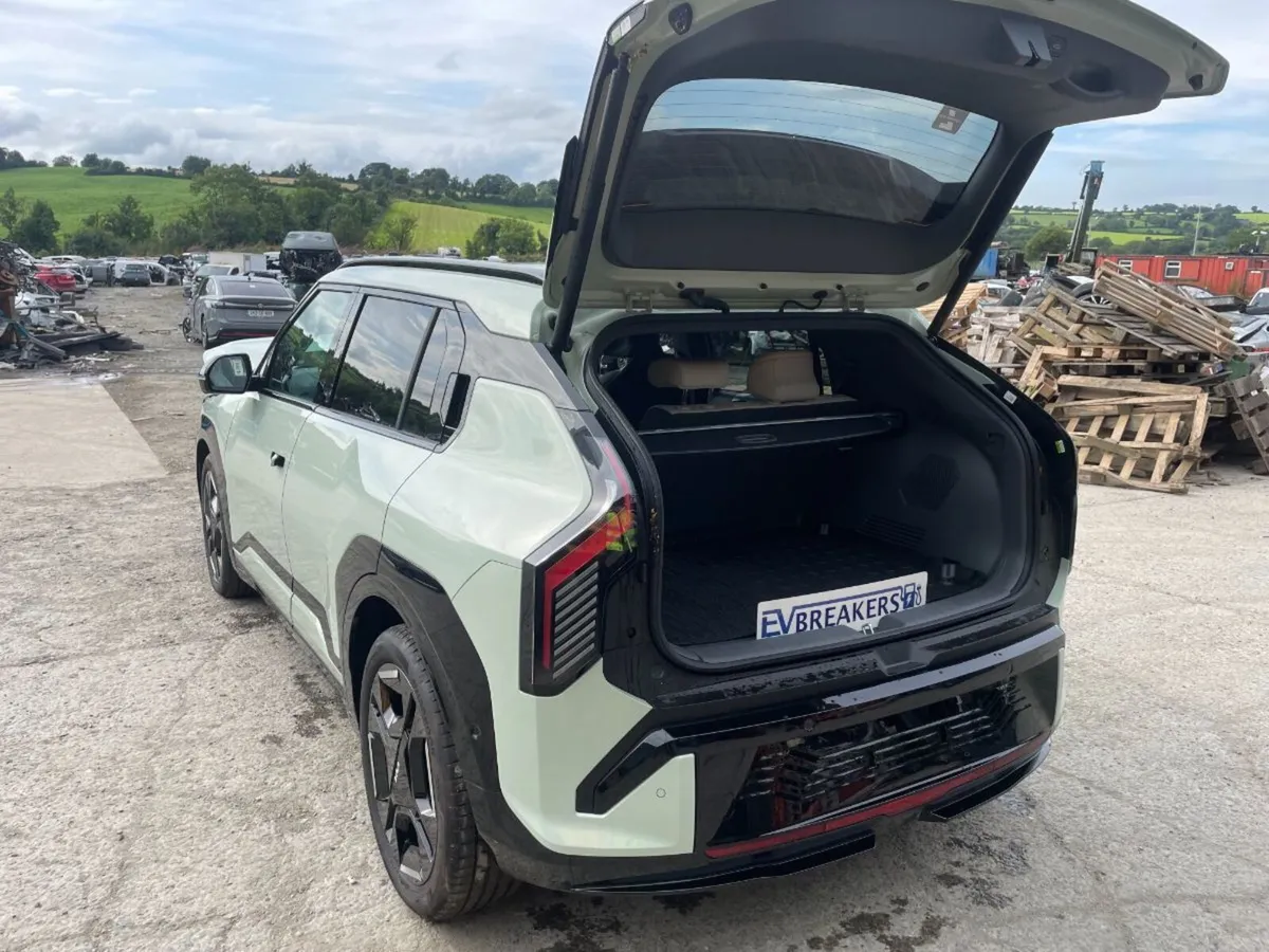 KIA EV3 FOR BREAKING - Image 3
