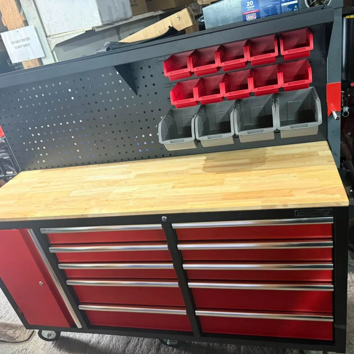 AP6310 Sealey work station - Image 1