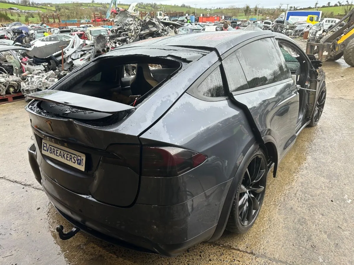 TESLA MODEL X FOR BREAKING - MULTIPLE IN STOCK - Image 3