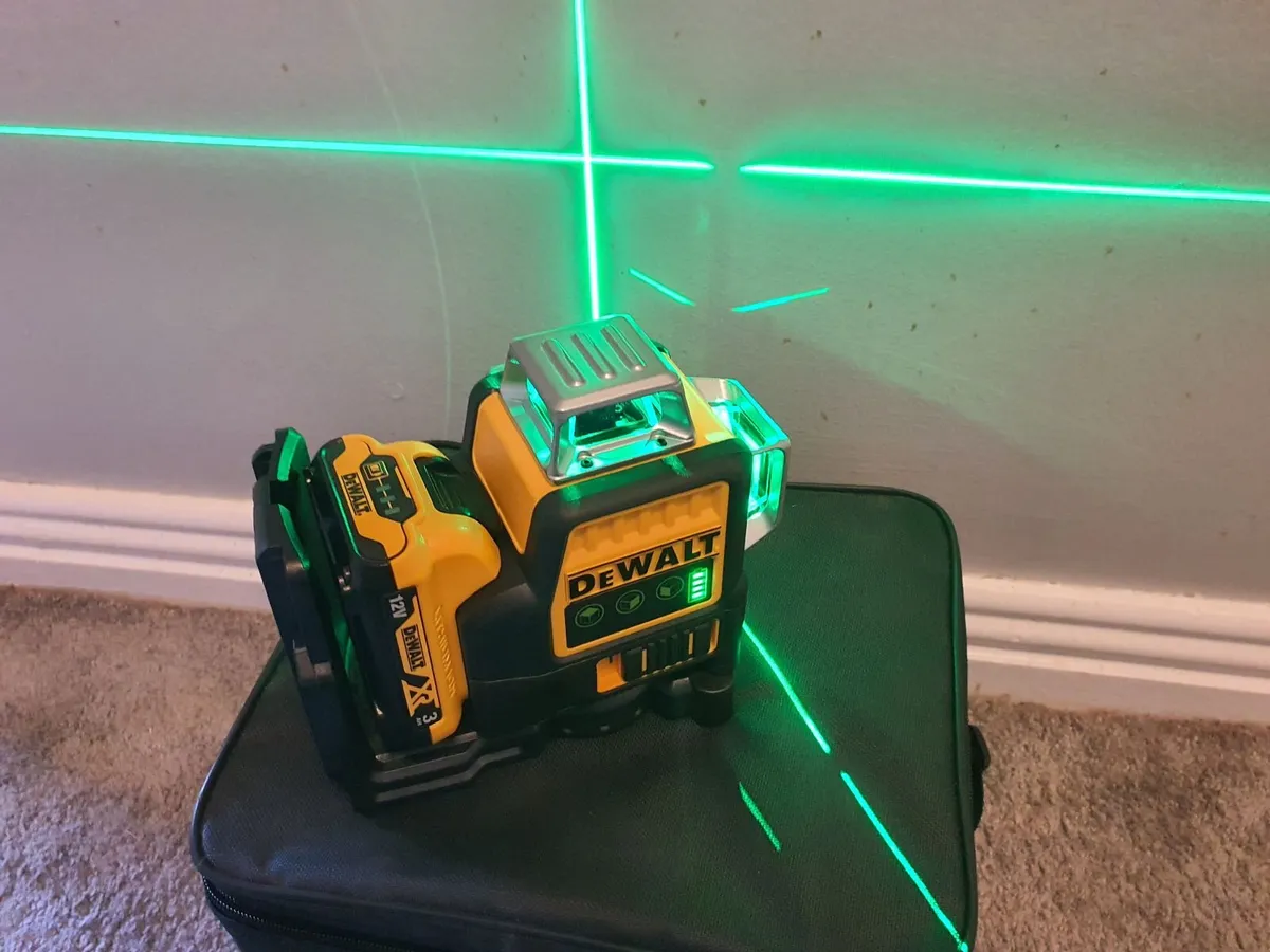 12V DeWALT Green Laser Level Bare Tool - Image 3